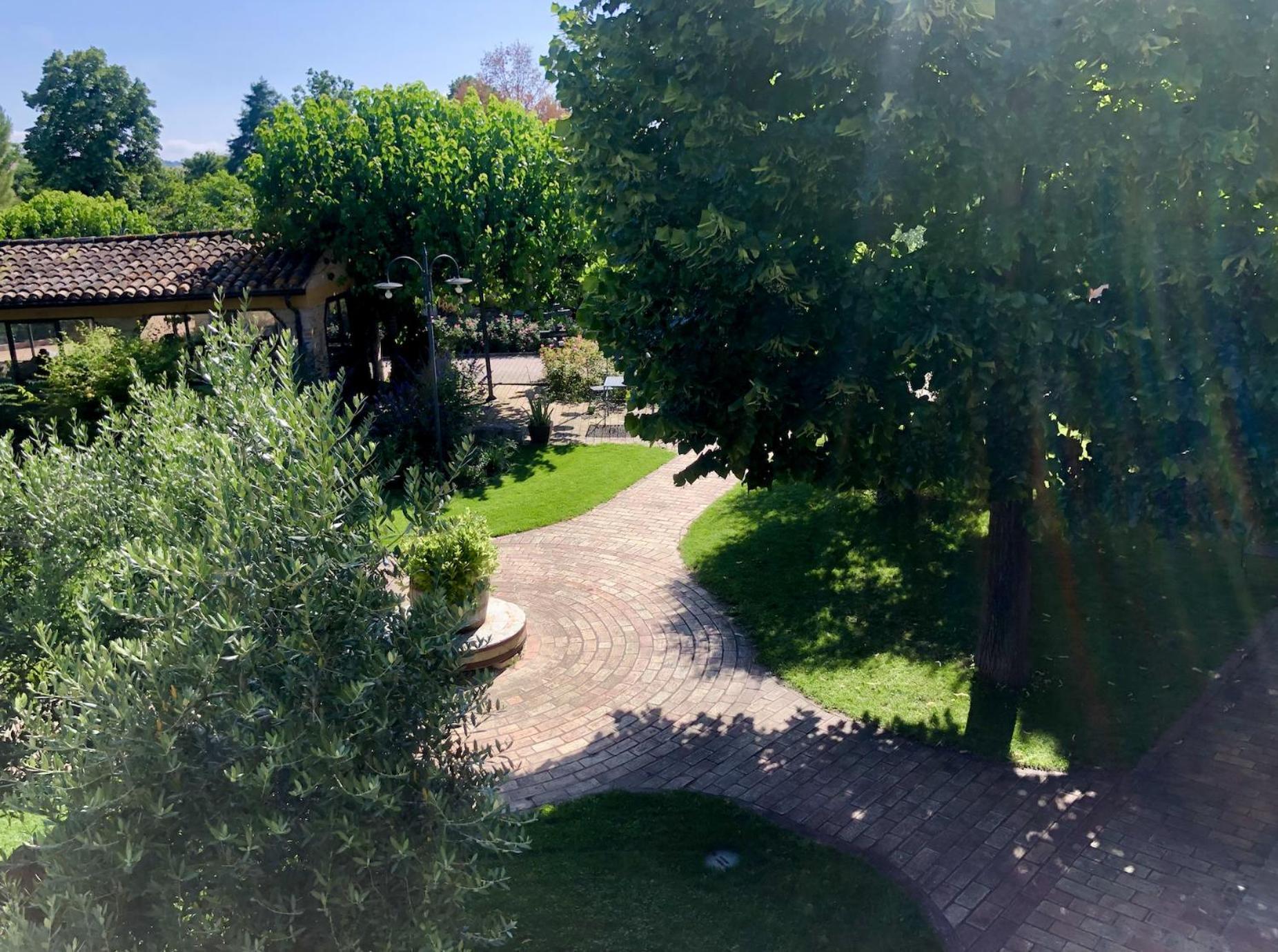 Albergo Le Case Macerata Buitenkant foto