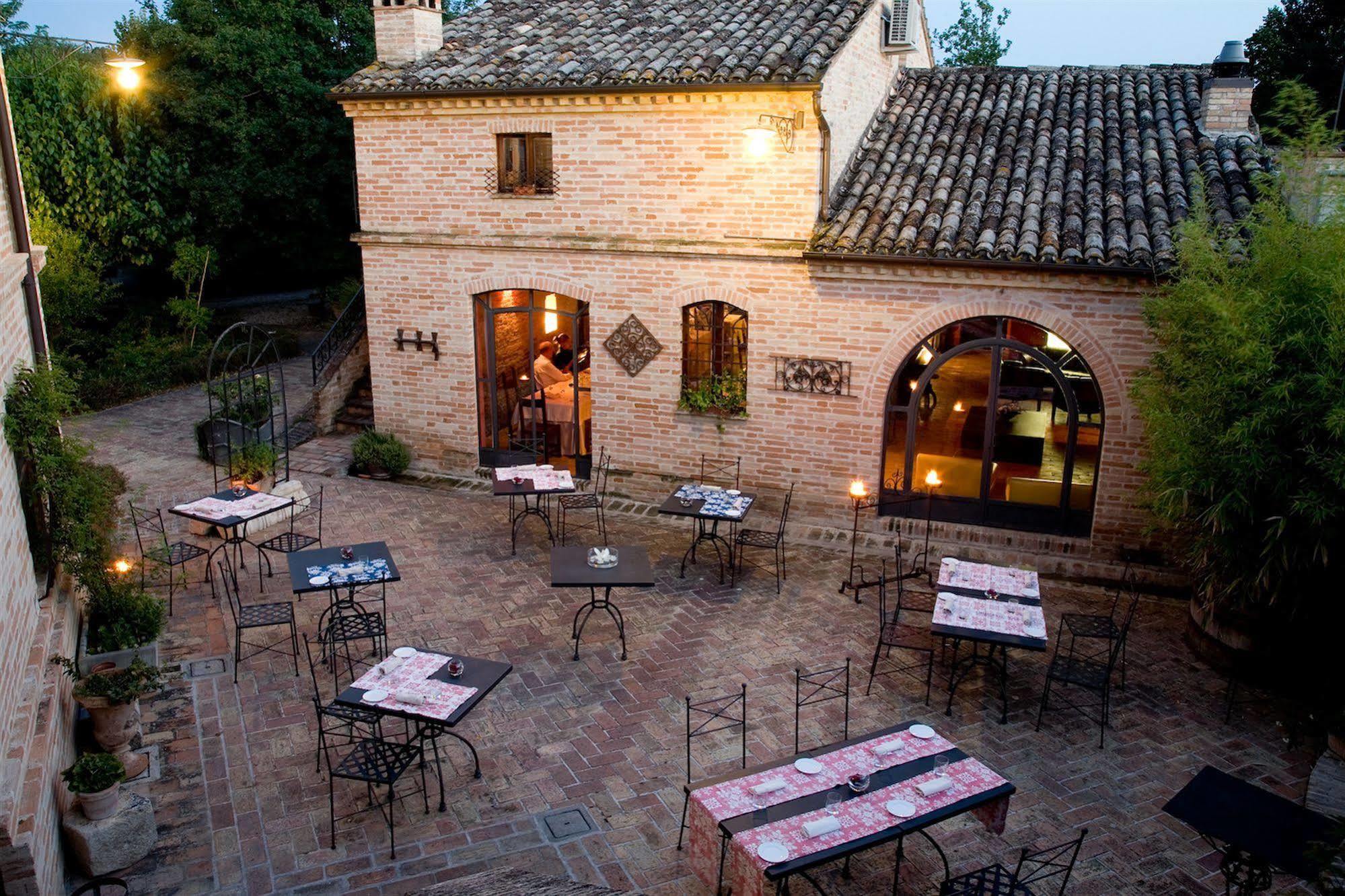Albergo Le Case Macerata Buitenkant foto